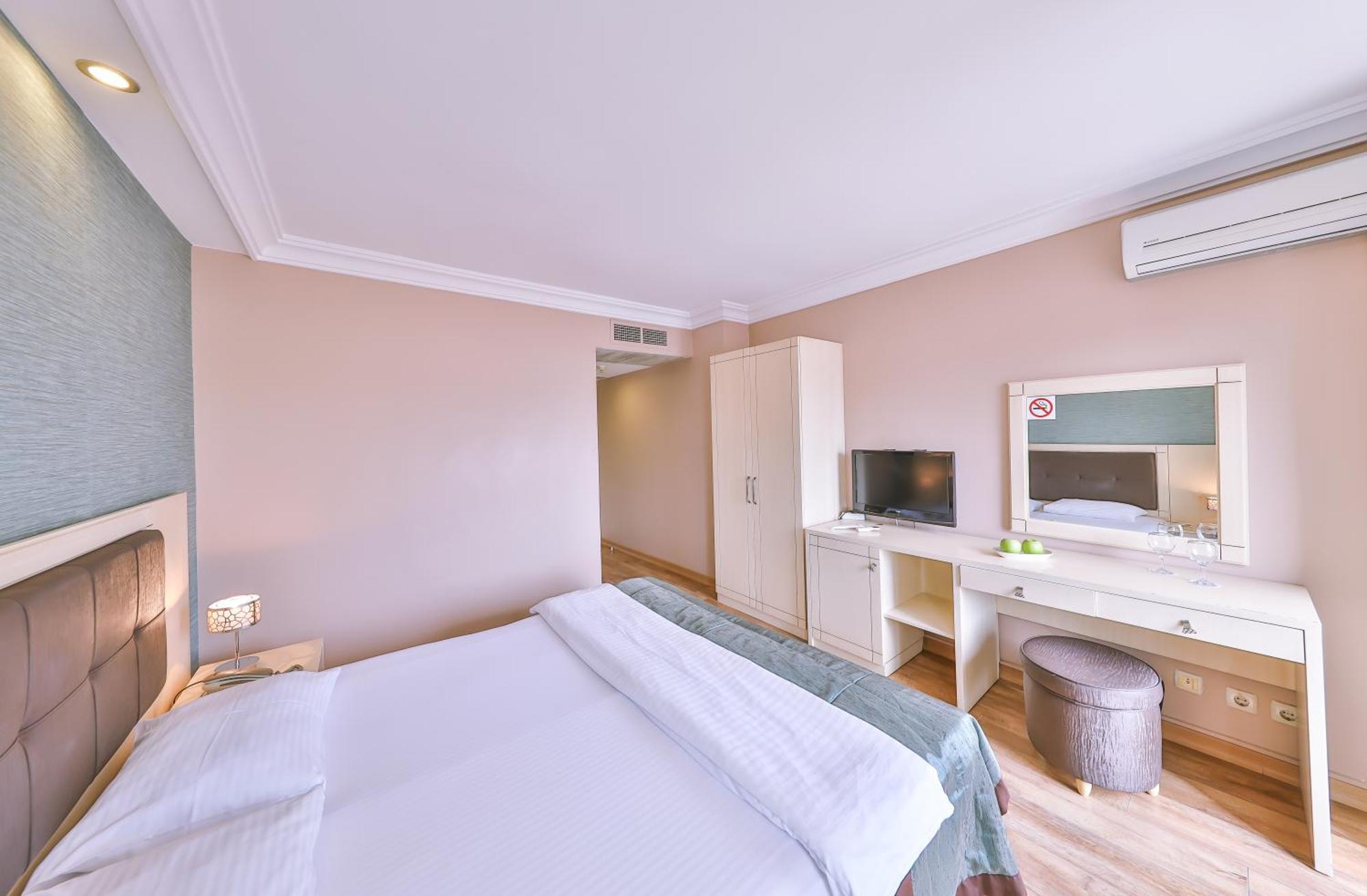 Buyukada Princess Hotel Адалар Екстер'єр фото